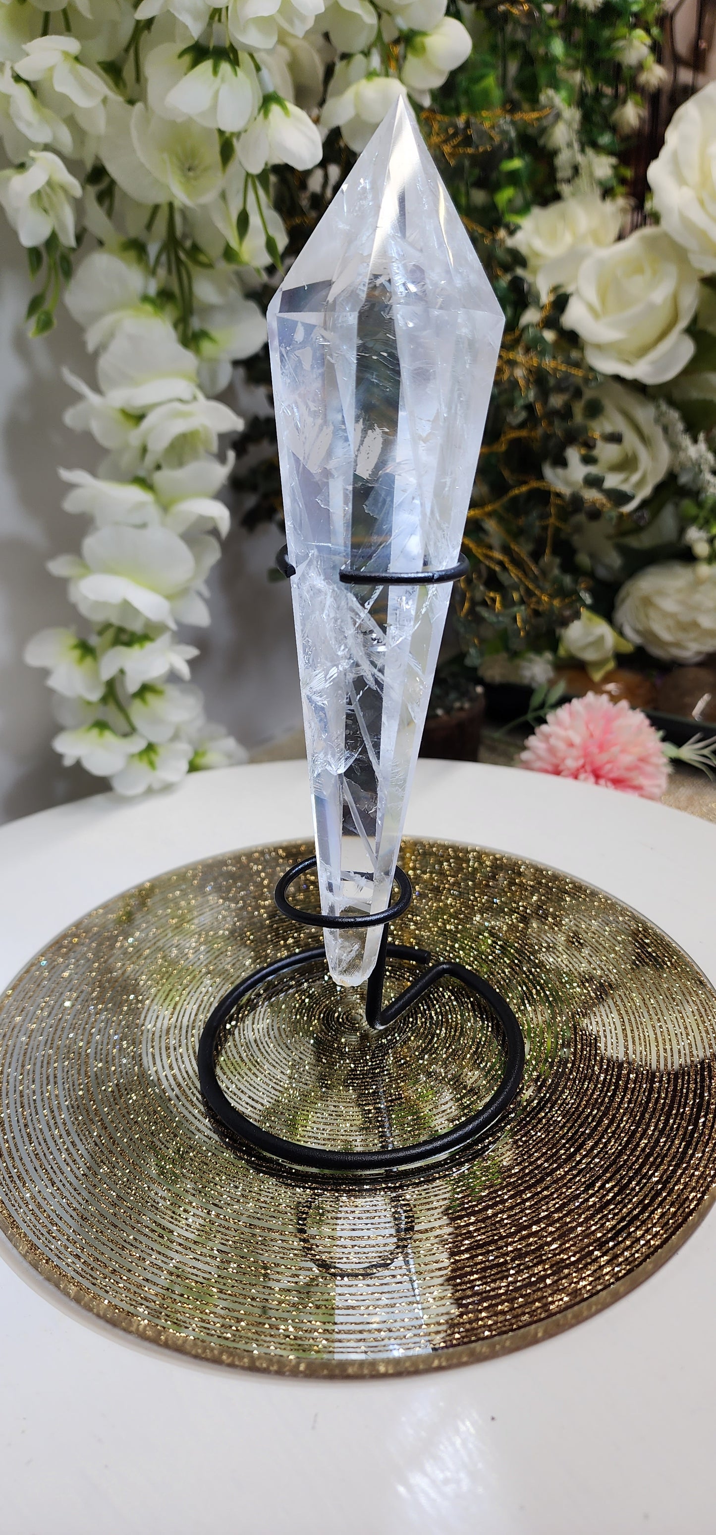 Quartz Wand/ Scepter with stand qualifies for free shipping