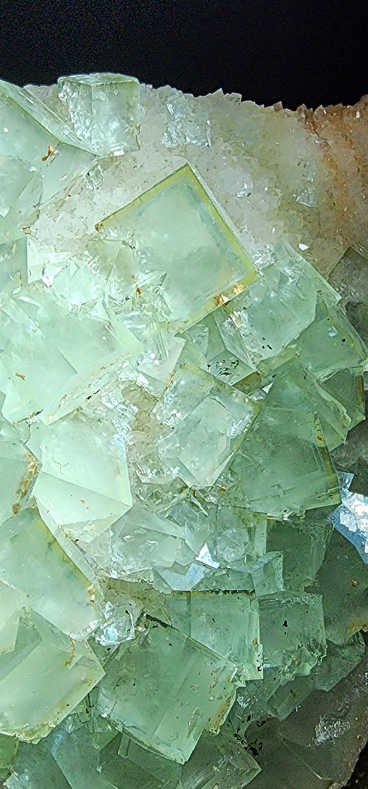 Large Green Cube Blue Phantom Specimen with Golden Healer/Quartz Druzy