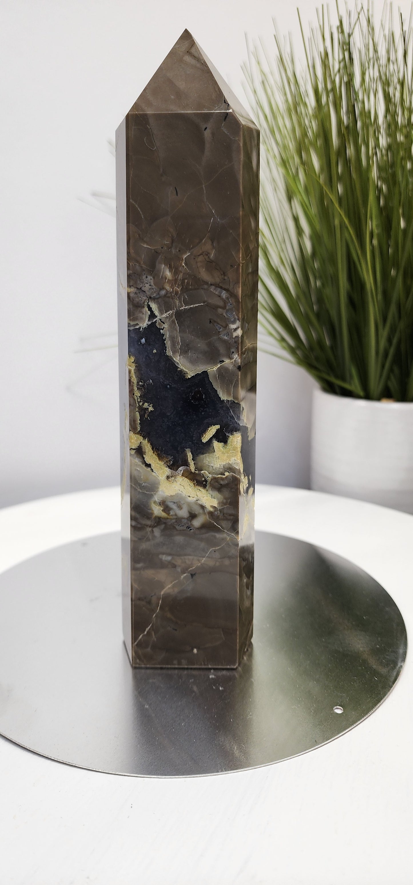 Large Volcano Agate Tower