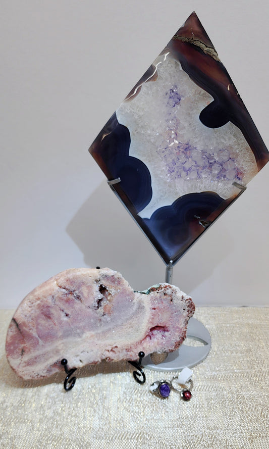 1 Basket Reserved for Amber