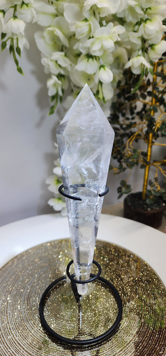 Quartz Wand/ Scepter with stand qualifies for free shipping