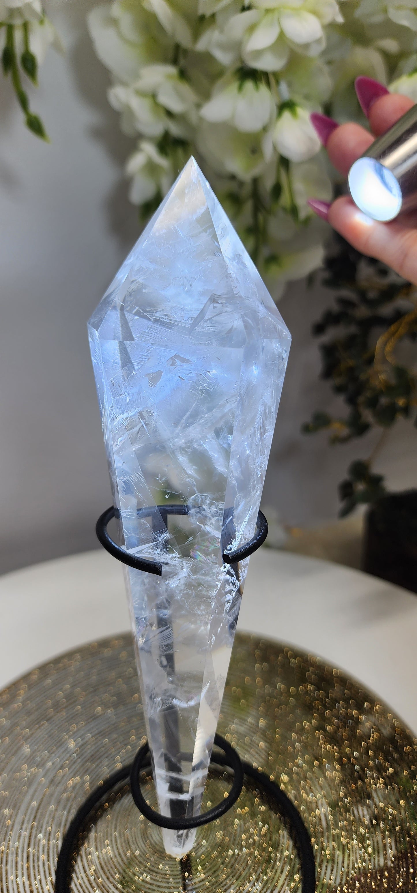 Quartz Wand/ Scepter with stand qualifies for free shipping