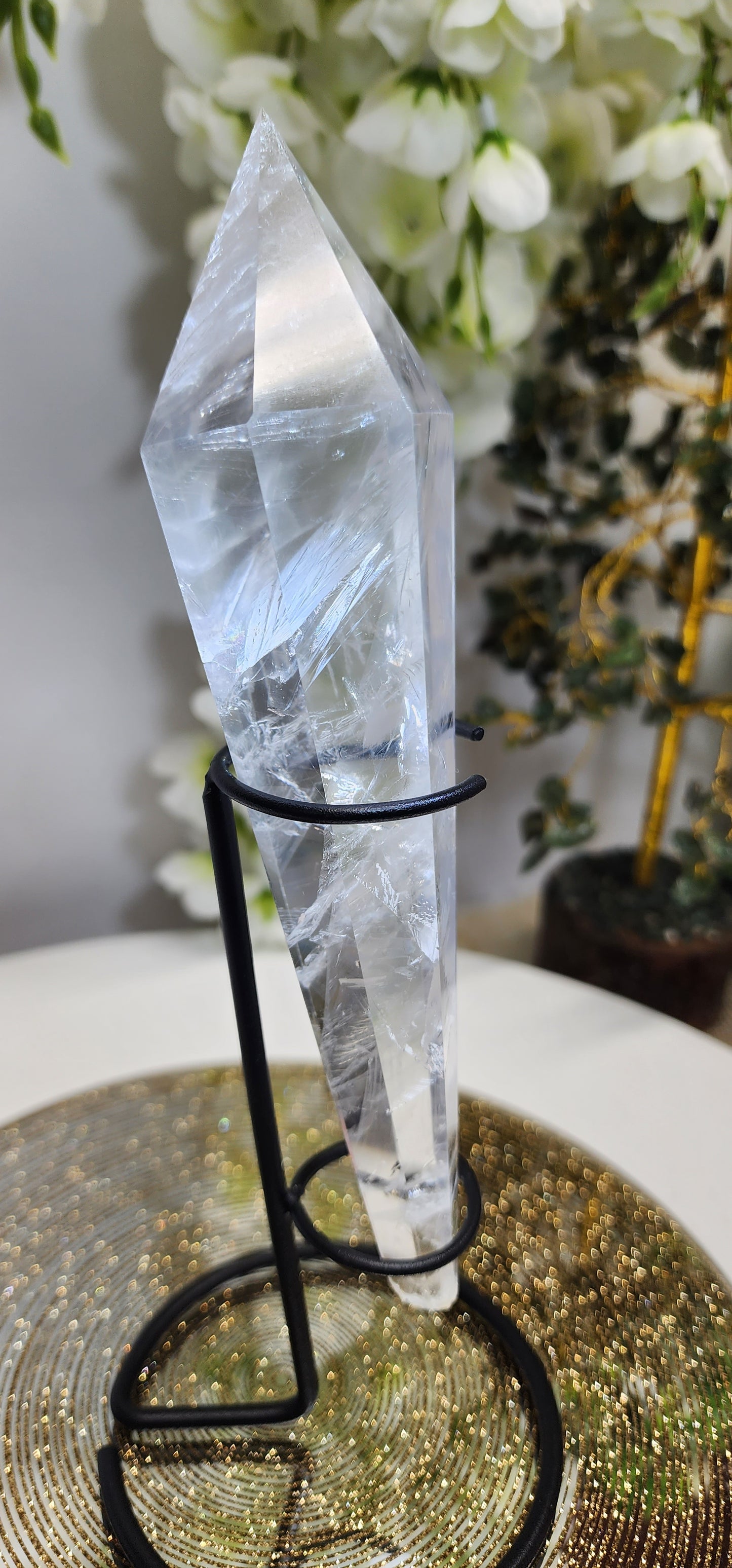 Quartz Wand/ Scepter with stand qualifies for free shipping