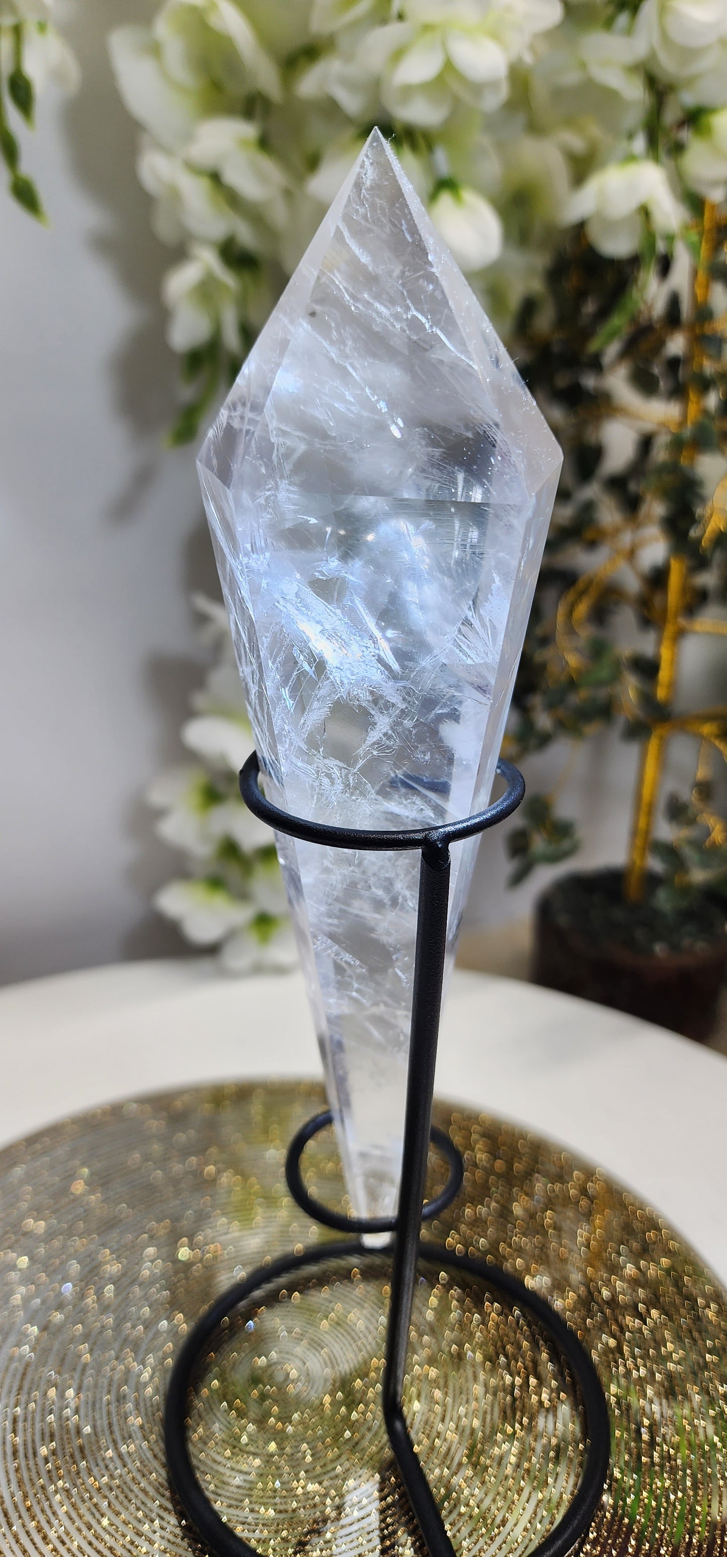 Quartz Wand/ Scepter with stand qualifies for free shipping
