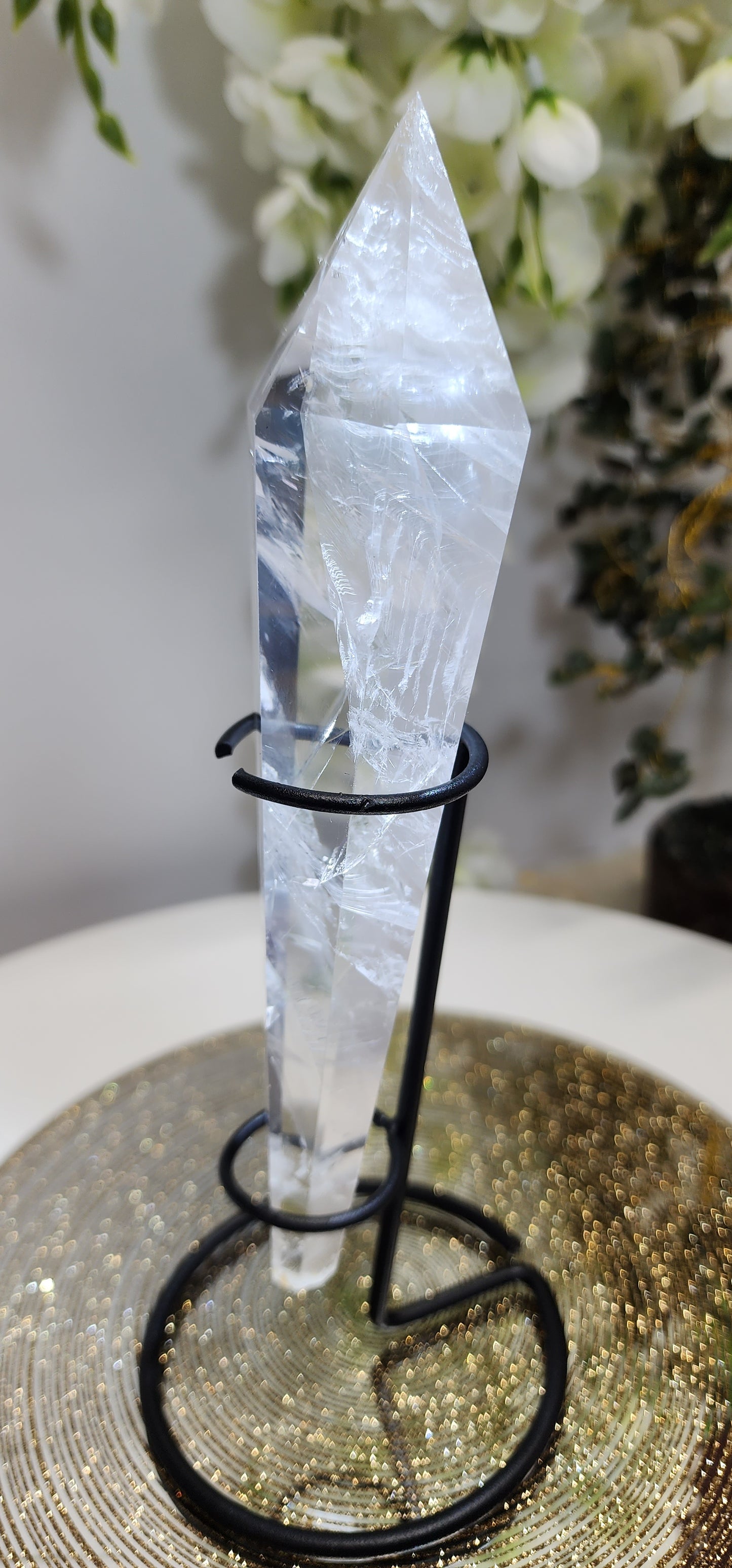 Quartz Wand/ Scepter with stand qualifies for free shipping